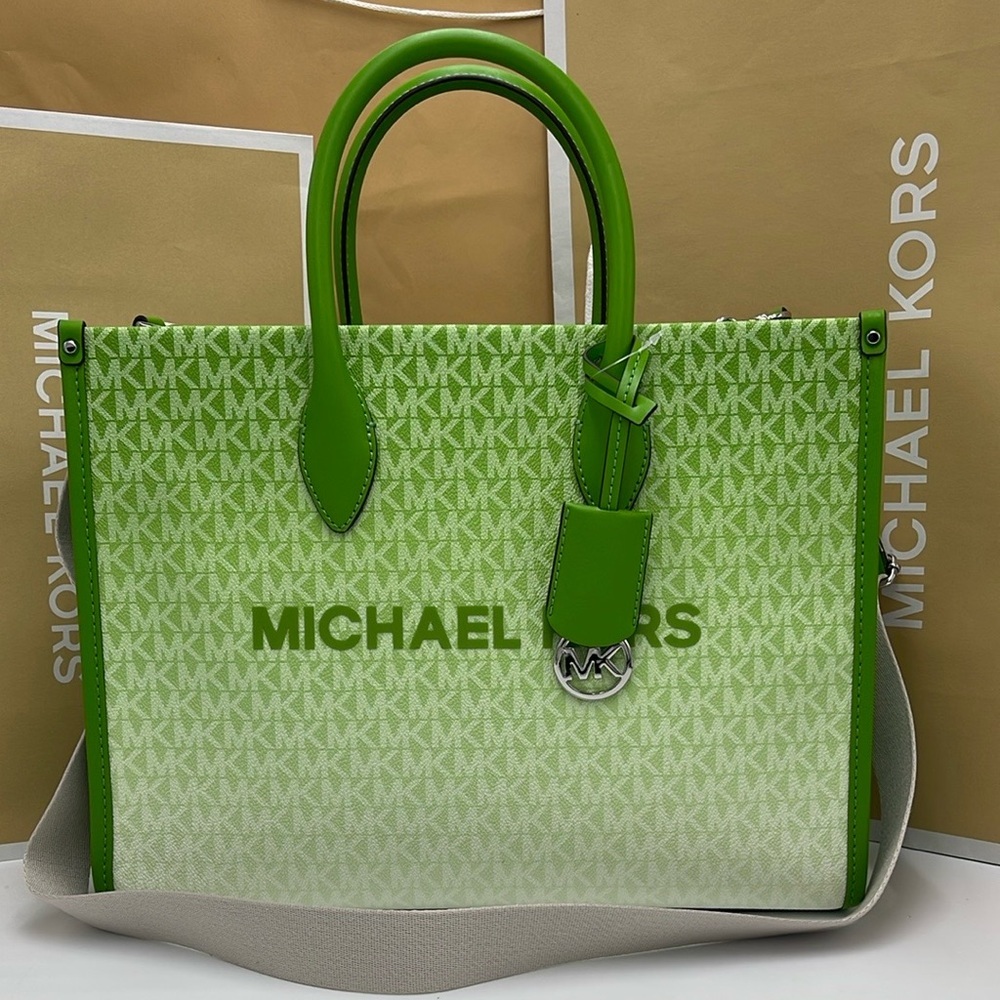 Michael Kors Mirella Medium Ombré Logo Tote Bag
Jungle Green
NWT - Picture 5 of 16